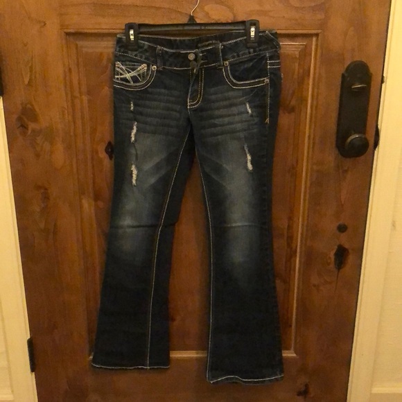 Jeans - Picture 1 of 3